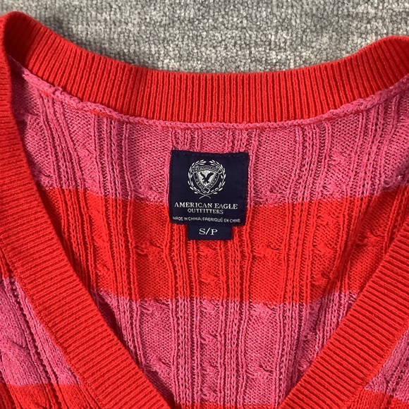 American Eagle Outfitters Y2K Red and Pink Striped V-Neck Sweater Sz. S - Picture 2 of 6